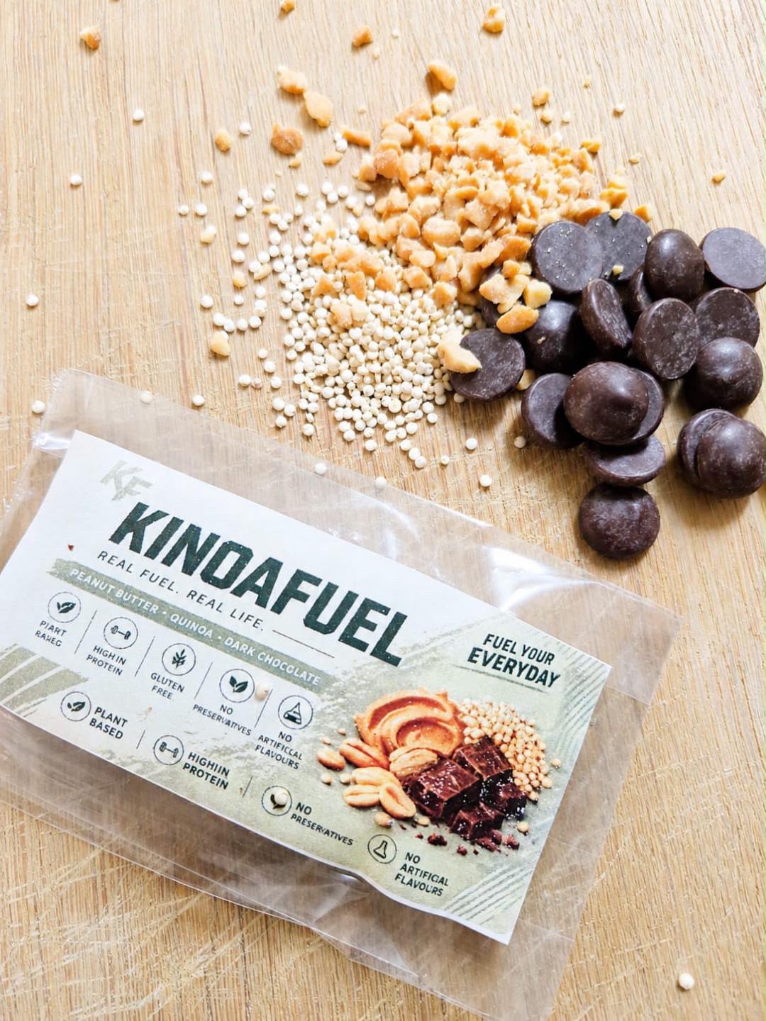Kinoafuel ingredients - quinoa puffs, chopped peanuts and dark chocolate